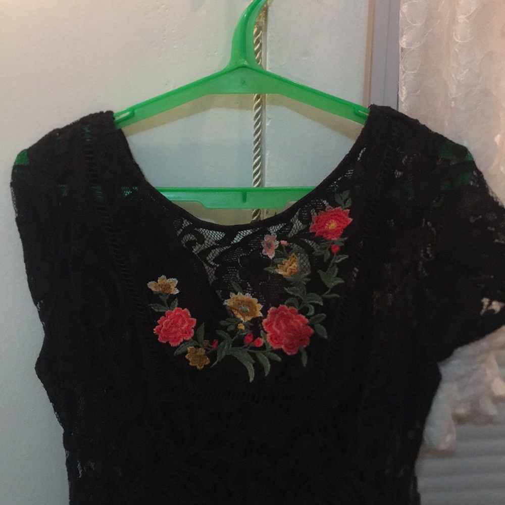 Black Lacey Dress - Picture 2 of 4